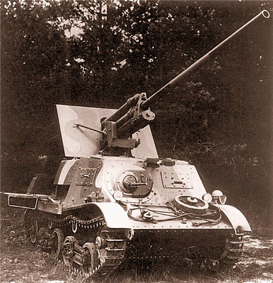
		A-20 «Komsomolets» - tracteur d'artillerie blindé
