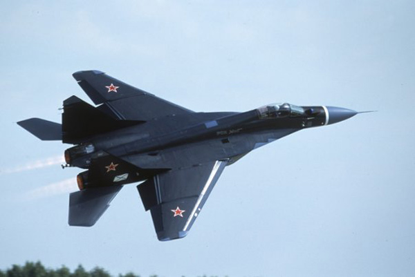 
		MiG-29K - chasseur embarqué