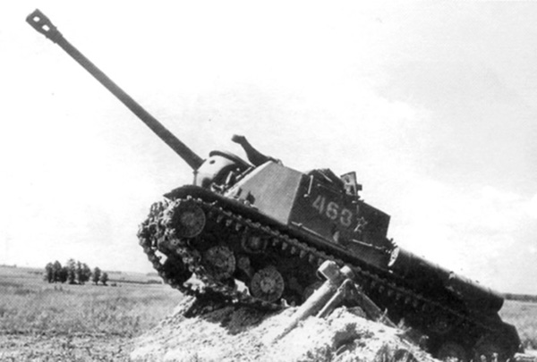 
		ISU-122 - Canons automoteurs soviétiques de la Seconde Guerre mondiale