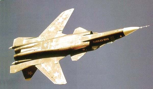  Су-47 Беркут Размеры. Двигатель. Вес. История. Дальность полета. Практический потолок