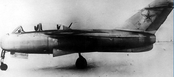  La-15 尺寸. 引擎. 重量. 历史. 飞行范围. 实用的天花板