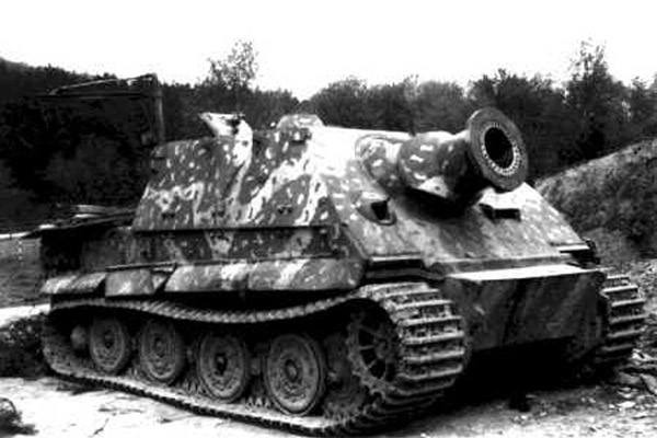
		САУ "Штурмтигр" - Montura de artillería autopropulsada alemana calibre 380 mm