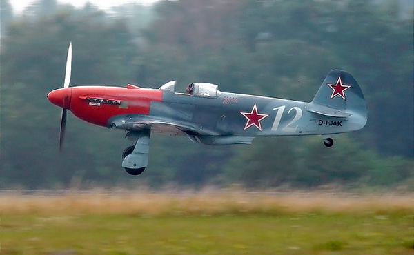  Yak-3 Dimensions. Engine. The weight. story. Range of flight. Service ceiling