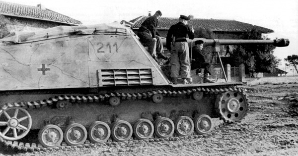 
		Canons automoteurs allemands SdKfz 164 «Насхорн» (Un rhinocéros)