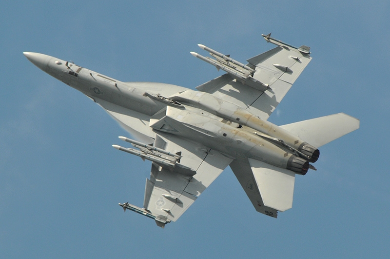  F / A-18 Hornet Dimensions. Engine. The weight. story. Range of flight. Service ceiling