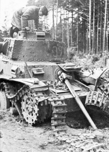  Танк PzKpfw 38(t) PBF, Video, A photo, Speed, armor