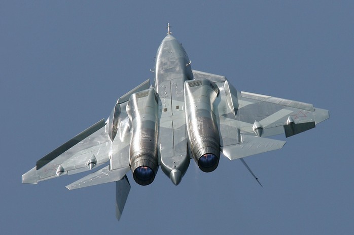  Su-57 (PAK FA T-50) Dimensions. Moteur. Le poids. Histoire. Gamme de vol. plafond pratique