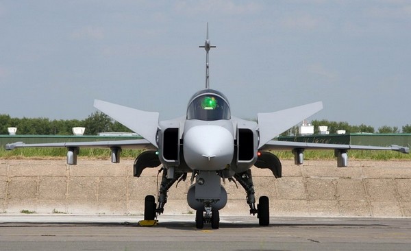  saab JAS 39 Gripen Dimensions. Engine. The weight. story. Range of flight