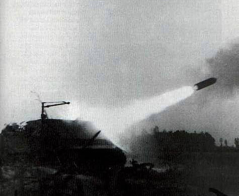
		САУ "Штурмтигр" - Monture d'artillerie automotrice allemande calibre 380 mm