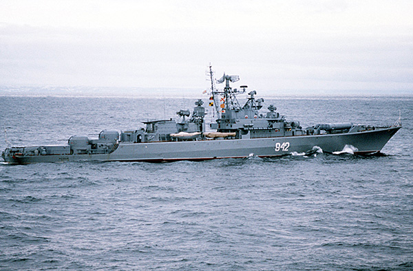 
		Проект 1135М "Буревестник" (тип "Резвый") - 巡逻舰