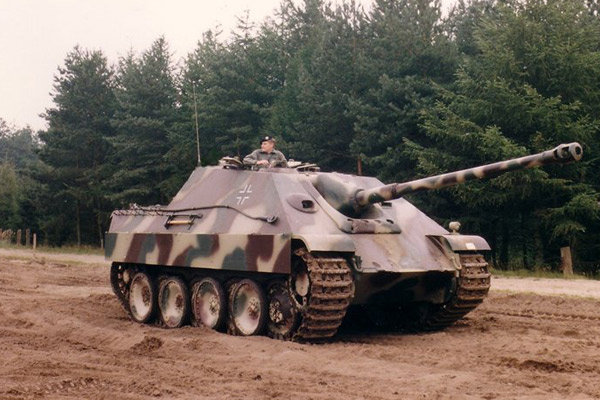 
		sdKfz 173 «猎豹» 德国反坦克自行火炮