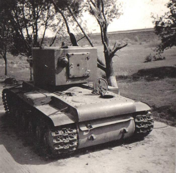 坦克 KV-2 TTX, 视频, 一张照片, 速度, 盔甲