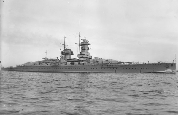 
		«Адмирал граф Шпее» - Cuirassé allemand de la Seconde Guerre mondiale
