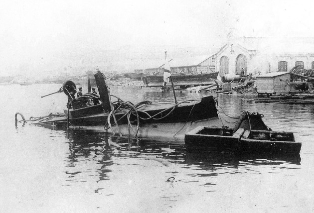  “海豚” - 俄罗斯第一艘潜艇