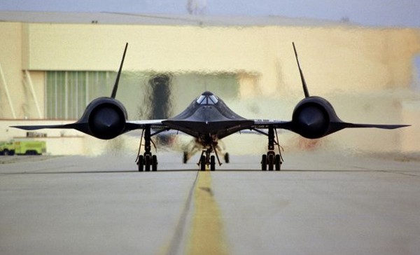  Локхид SR-71 Блэкберд Размеры. Двигатель. Вес. История. Дальность полета
