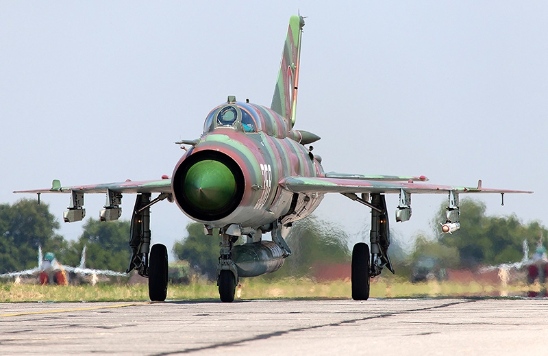  MiG-21 Dimensions. Engine. The weight. story. Range of flight. Service ceiling