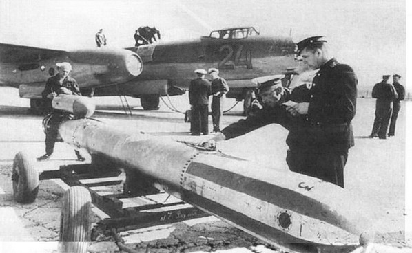  Ту-14 Двигатель. 重量. 历史. 飞行范围. 实用的天花板