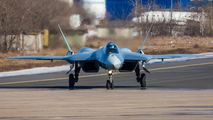  Su-57 (PAQUETE FA T-50) Dimensiones. Motor. El peso. Historia. rango de vuelo. techo práctico