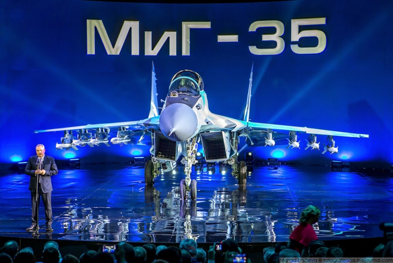  Dimensiones MiG-35 y MiG-35D. Motor. El peso. Historia. rango de vuelo. techo práctico