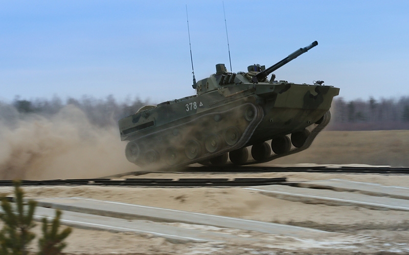 BMD-4M“巴赫查-U”" 性能特点, 视频, 一张照片, 速度, 盔甲
