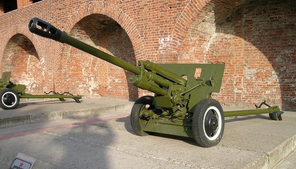 
		ZIS-3 - muestra de cañón divisional 1942 año calibre 76 mm