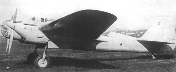  SB-2 (hormiga-40) Dimensiones. Motor. El peso. Historia. rango de vuelo. techo práctico