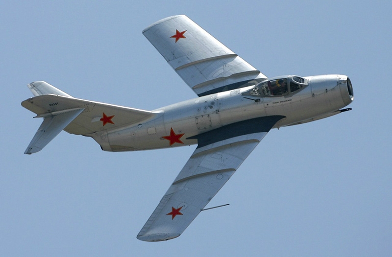  MiG-15 Dimensions. Engine. The weight. story. Range of flight. Service ceiling