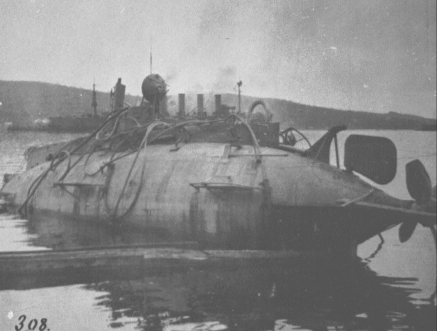  «Дельфин» - первая российская подводная лодка