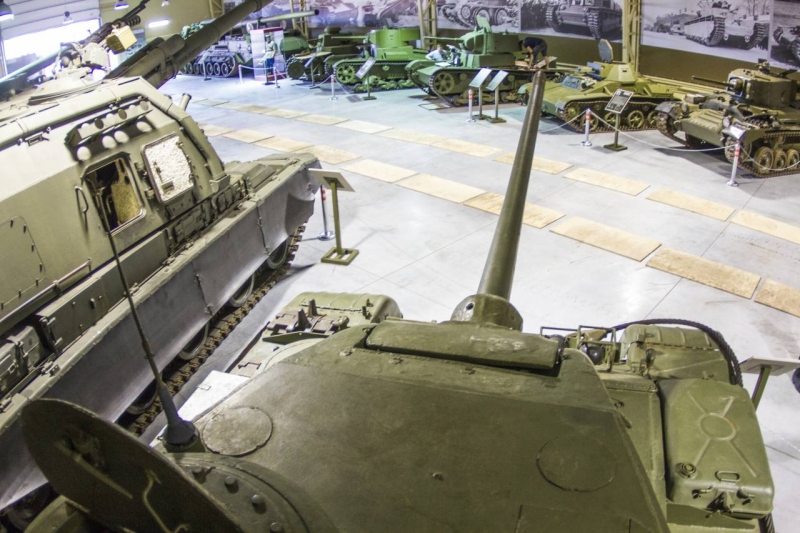 Historias de armamento: Tanque T-44 por fuera y por dentro 
