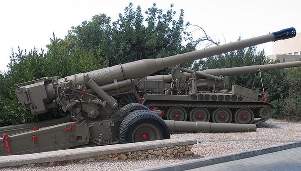 
		С-23 - советская пушка калибр 180-мм