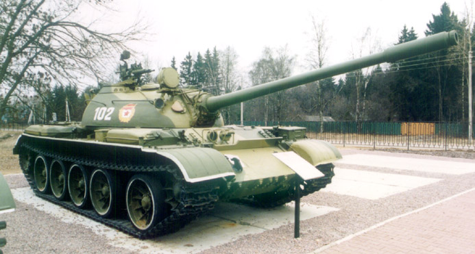  Tanque T-54 Motor. El peso. Dimensiones. Armadura. Historia
