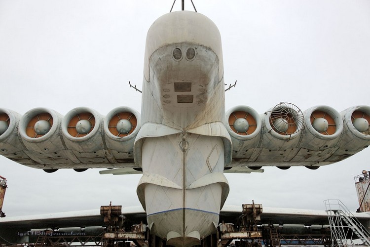 
		The winged Harrier project 903 Caspian Sea monster