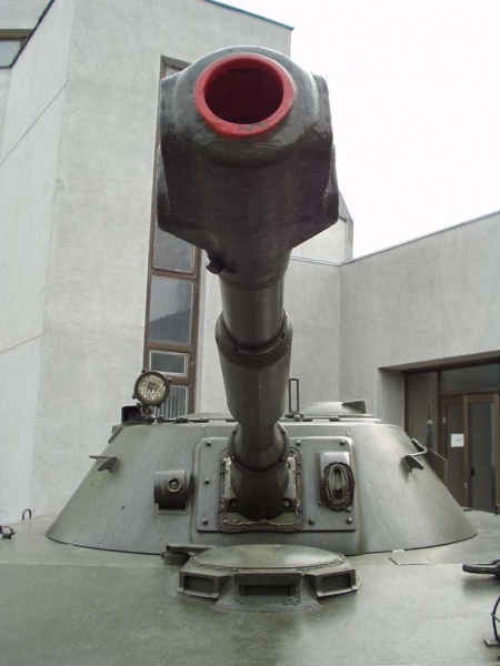  Tanque PT-76 Motor. El peso. Dimensiones. Armadura. Historia