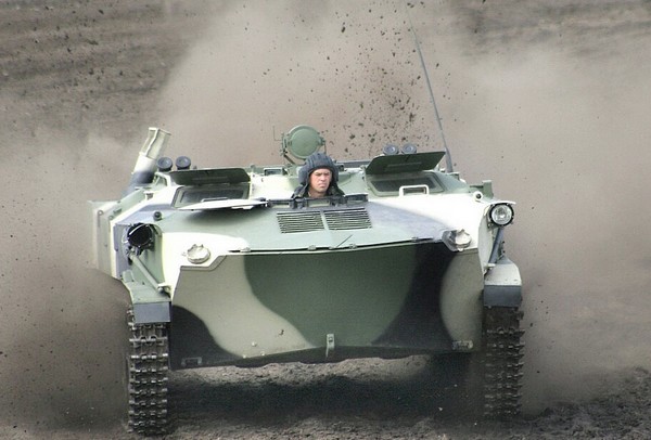  装甲运兵车 BTR-D TTX, 视频, 一张照片, 速度, 盔甲