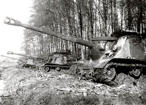 
		ISU-122 - Soviet self-propelled guns of the Second World War
