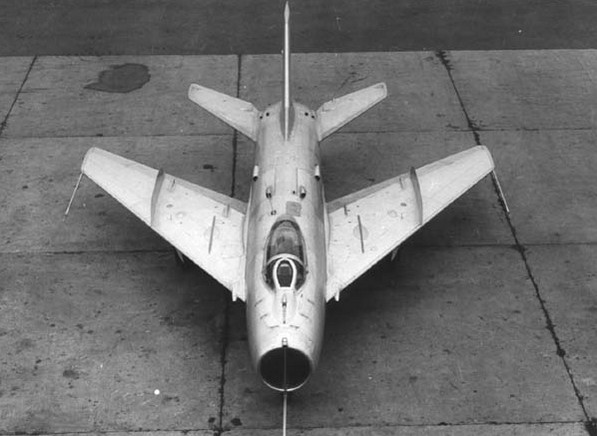  MiG-19 Dimensions. Engine. The weight. story. Range of flight. Service ceiling