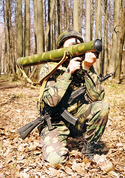 
		РПО ПДМ-А «ШМЕЛЬ-М» - lanzallamas de infantería a reacción de mayor alcance y potencia