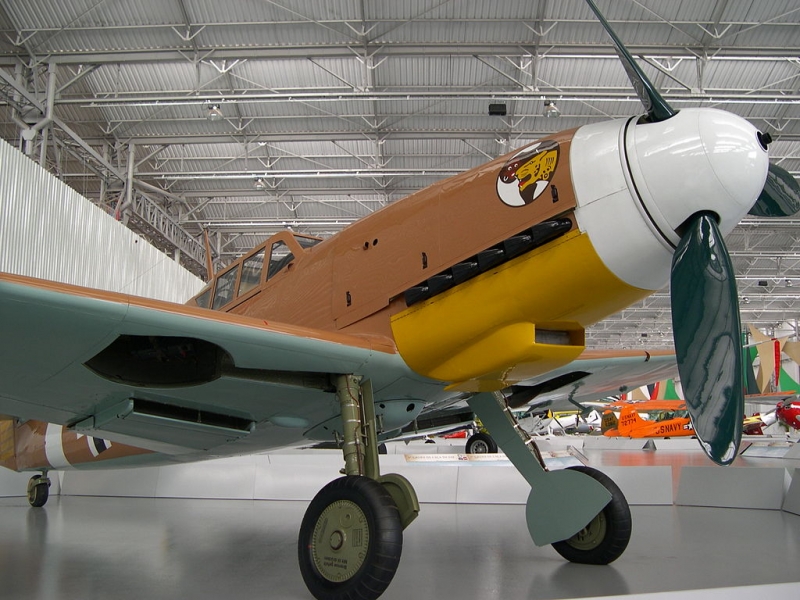  梅塞施密特 Bf 109 (我-109) 方面. 引擎. 重量. 历史. 飞行范围