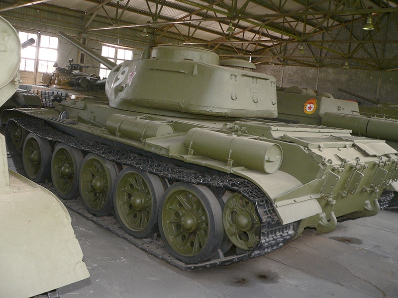  坦克 T-44 TTX, 视频, 一张照片, 速度, 盔甲