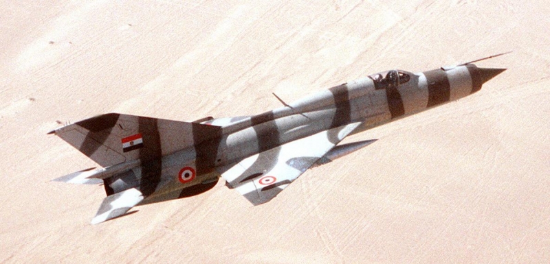  Dimensions MiG-21. Moteur. Le poids. Histoire. Gamme de vol. plafond pratique