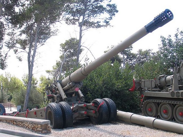 
		С-23 - советская пушка калибр 180-мм