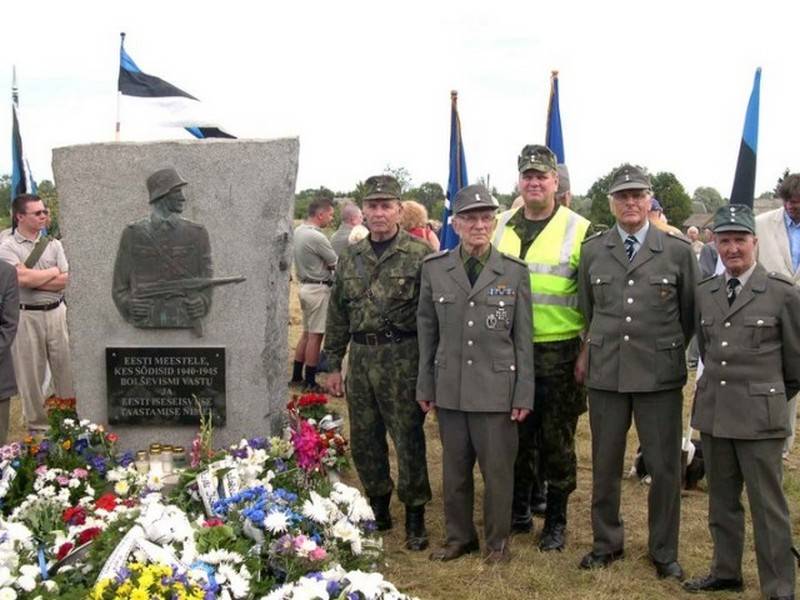 В ЕС фашизма нет, но в Эстонии восстанавливают памятники нацистам