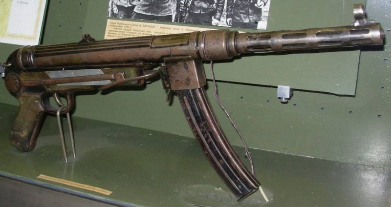 Партизанский пистолет-пулемет ТМ-44 