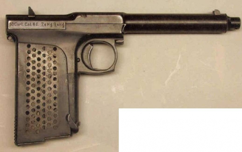 Pistola autocargable de Sunngård: 50 munición en el mango 