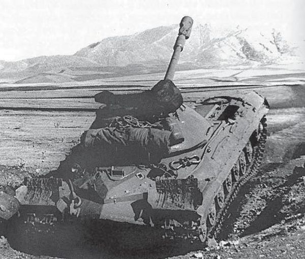 军备故事: 重型坦克 IS-10 (T-10). 部分 2 