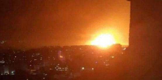 В Сирии сообщают о причинах взрывов на авиабазе "Меззе": "Это не Израиль"