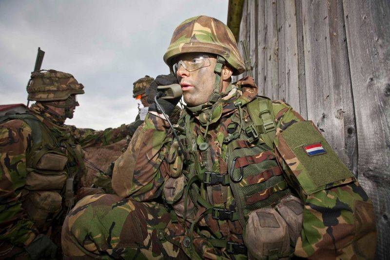Нидерландские военные поехали на учения без зимней одежды. В Норвегию