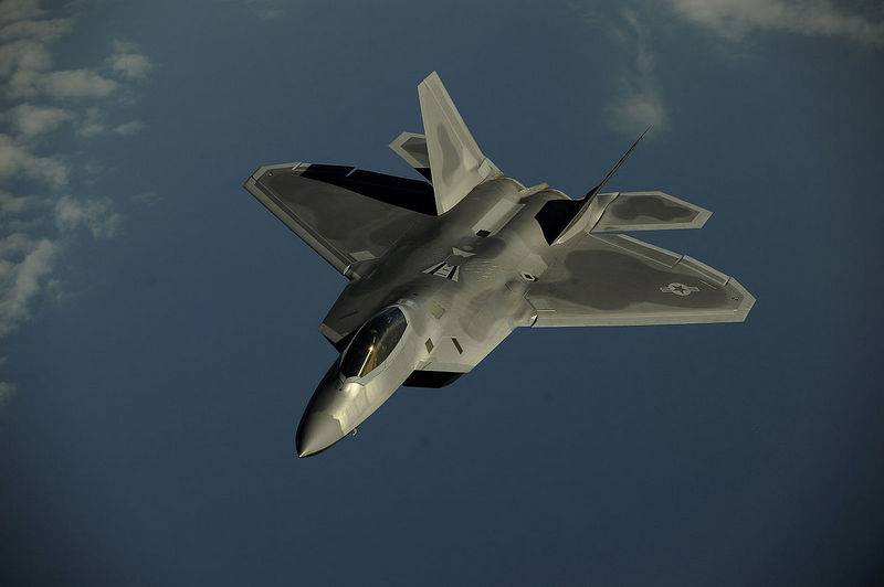 Командование ВВС США запланировало перевооружение F-22 Raptor
