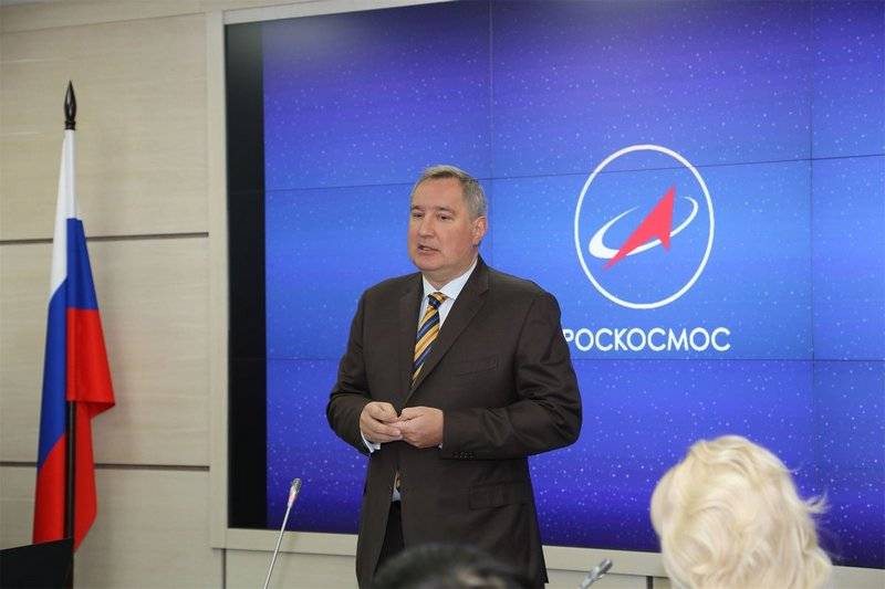 Рогозин: Россия не пойдет на условия США при строительстве околунной станции