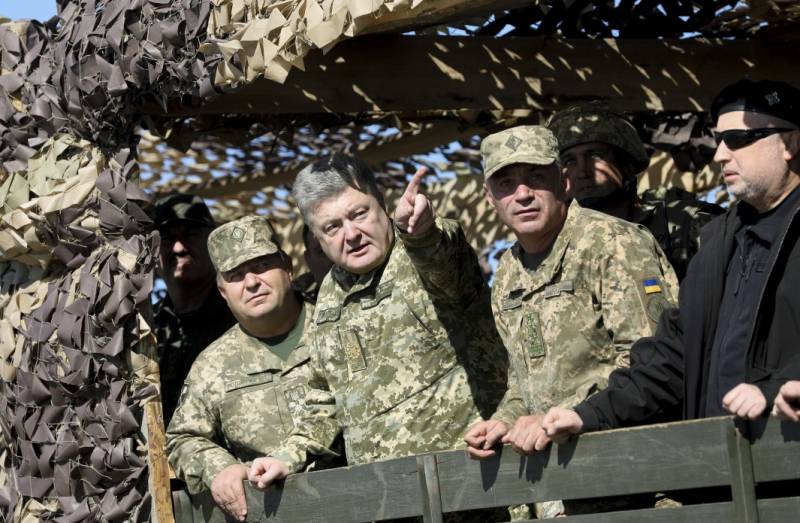 Порошенко: Путин созвал Совбез для защиты пятой колонны внутри Украины